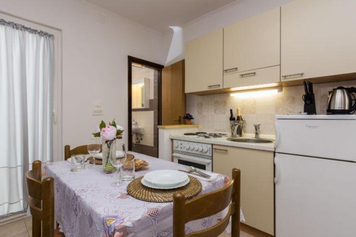 Apartment Vegas Novalja Dış mekan fotoğraf